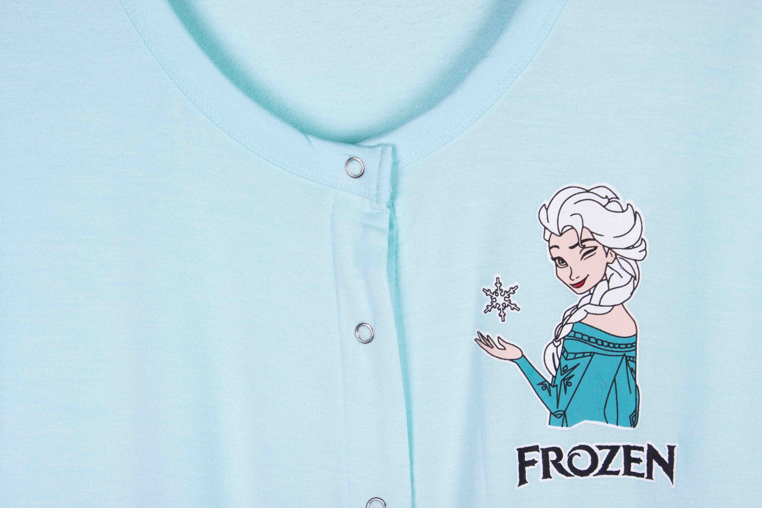 Pretty Elsa in Ice Blue