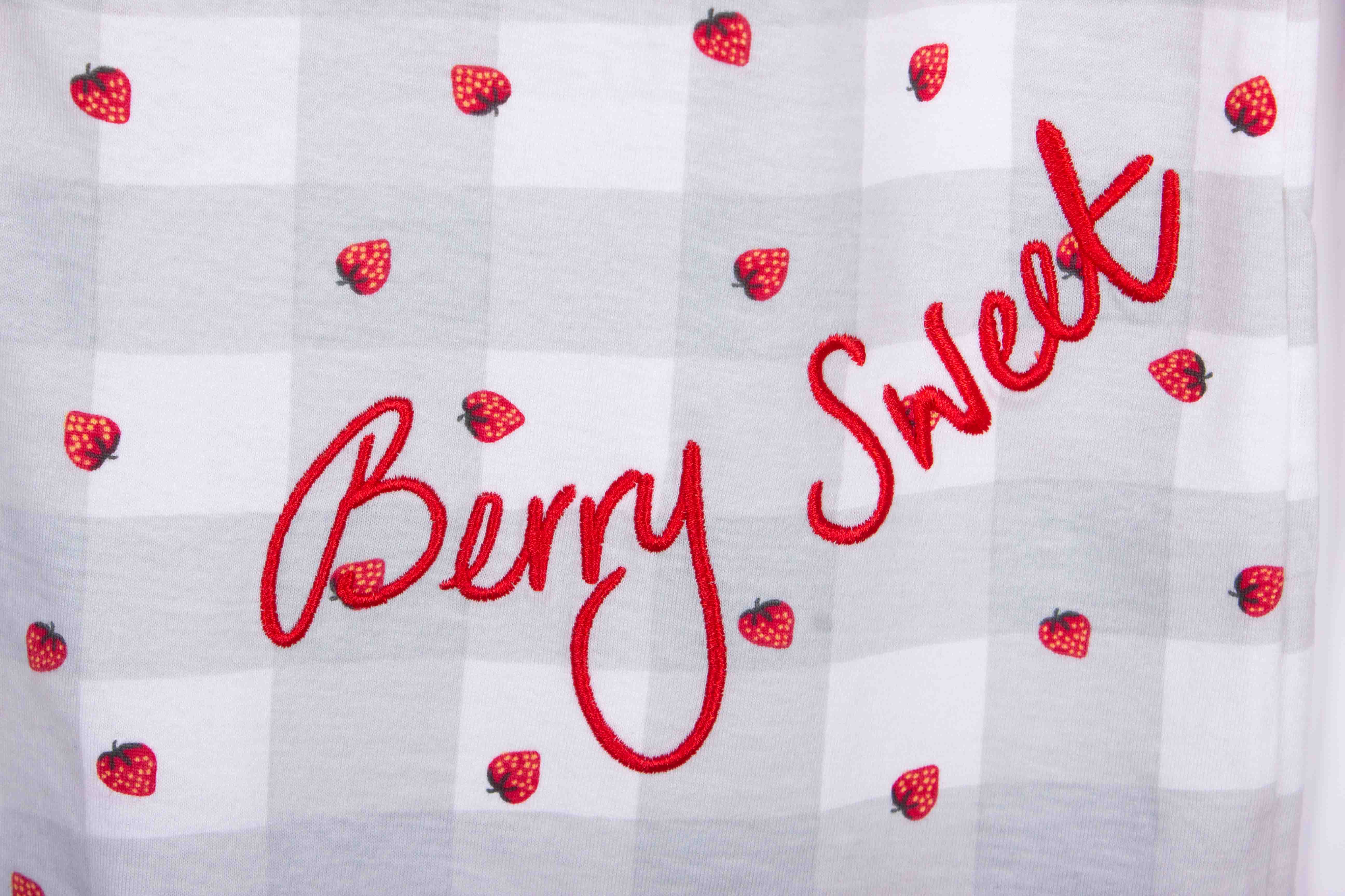 Berry Sweet Strawberry Pooh