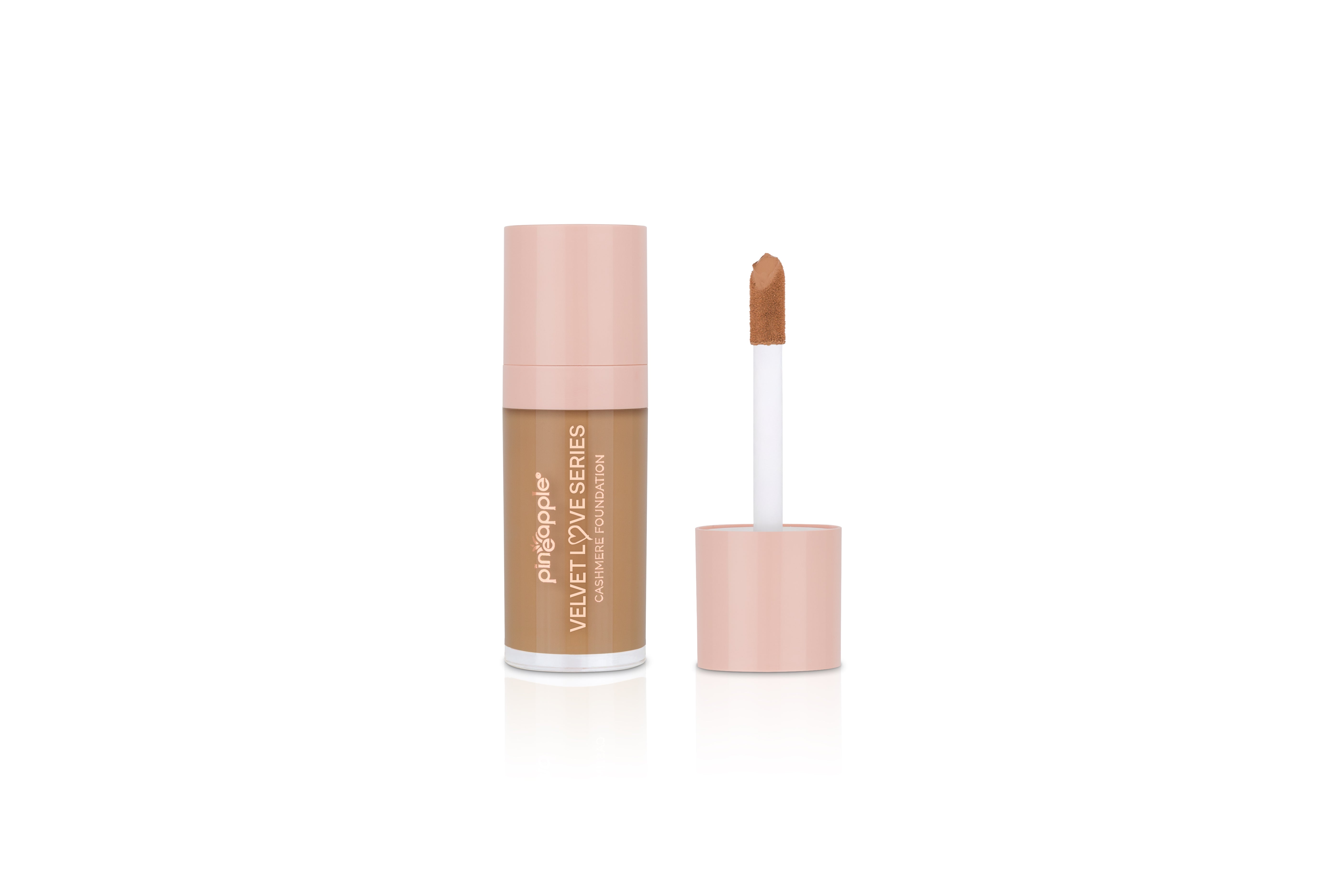 PINEAPPLE Velvet Foundation 61