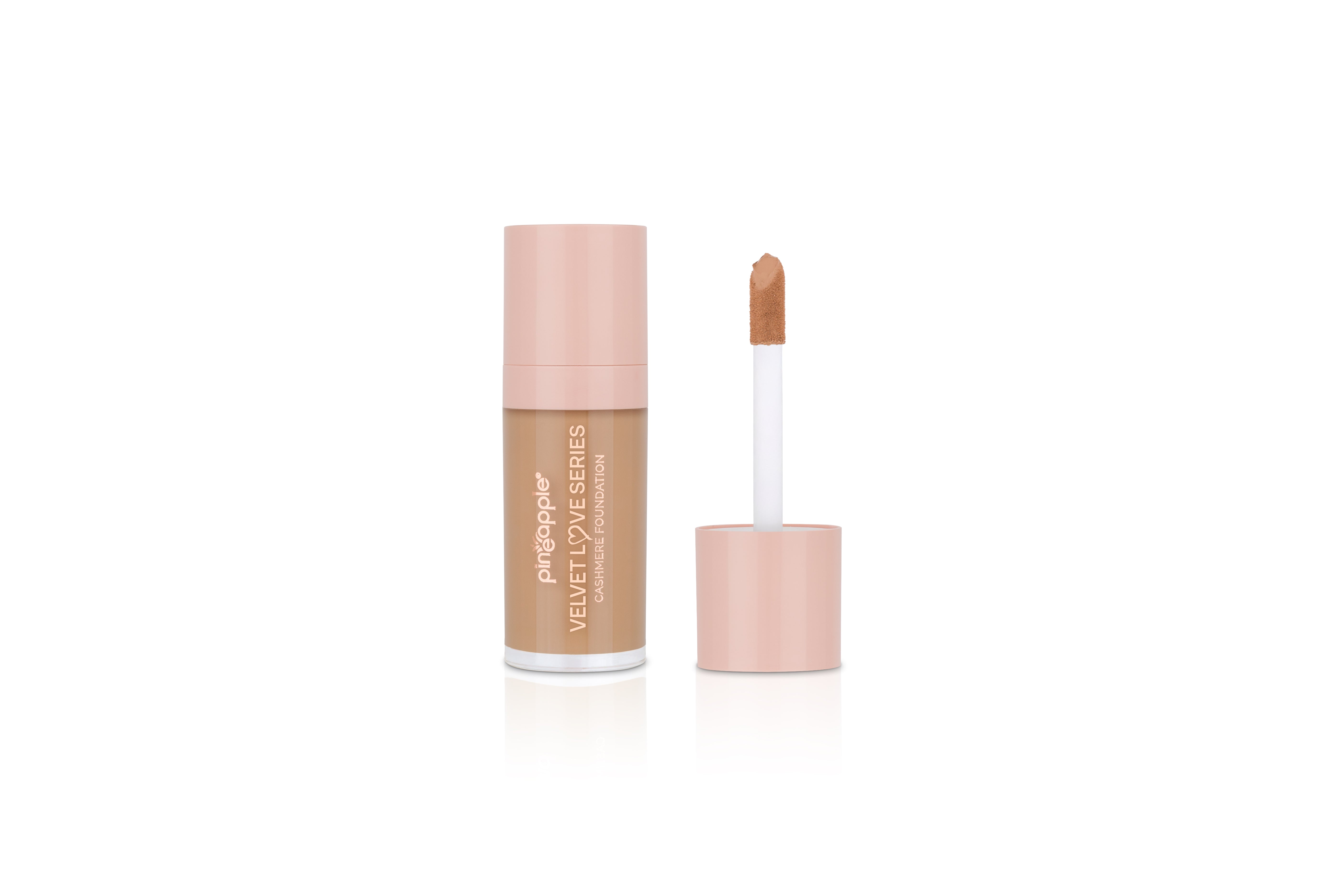 PINEAPPLE Velvet Foundation 61
