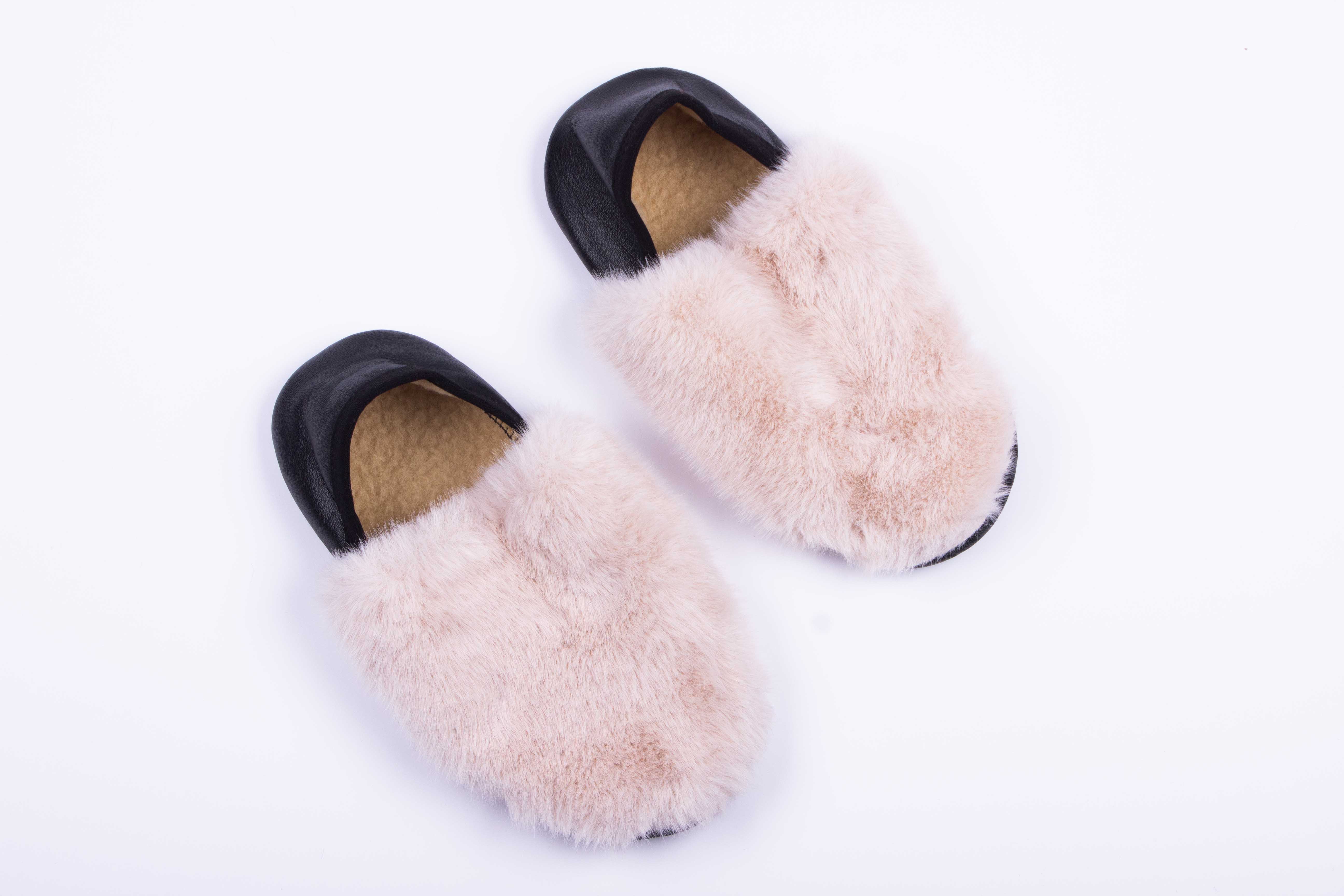 Blush Cloud Slippers