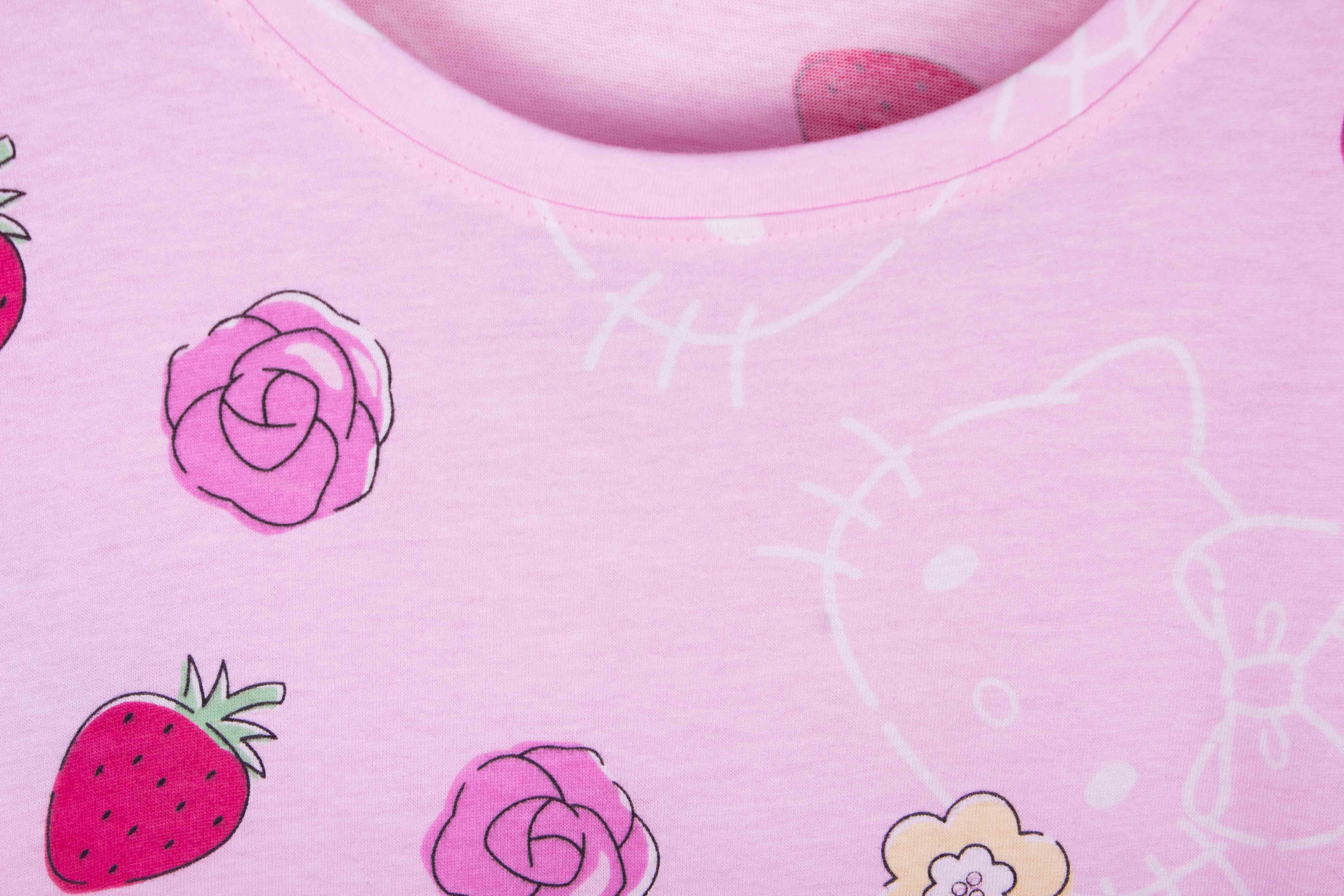 Strawberry Garden Hello Kitty
