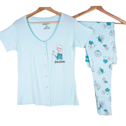 Pretty Elsa in Ice Blue