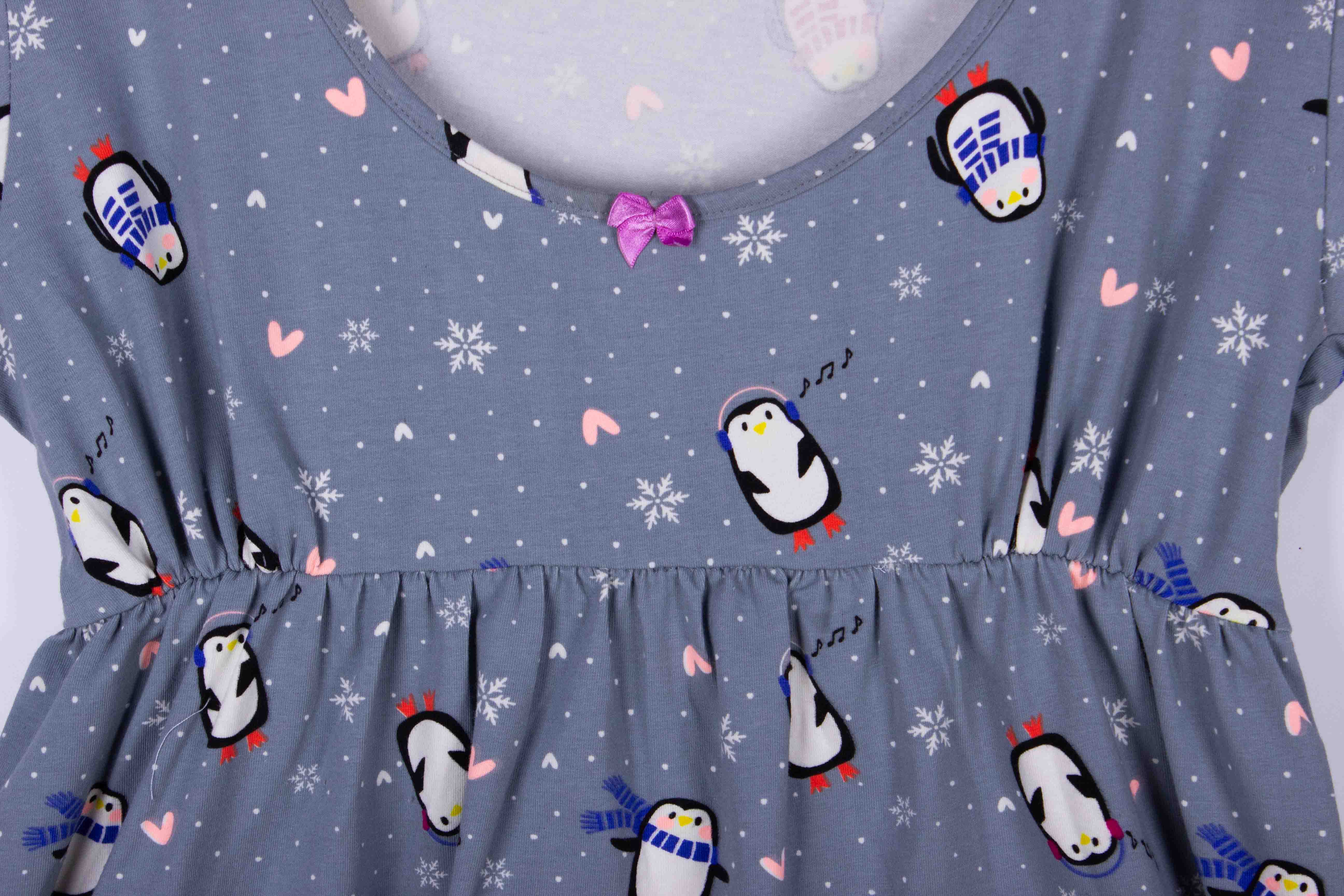 Penguin in Snow Bermuda Pants