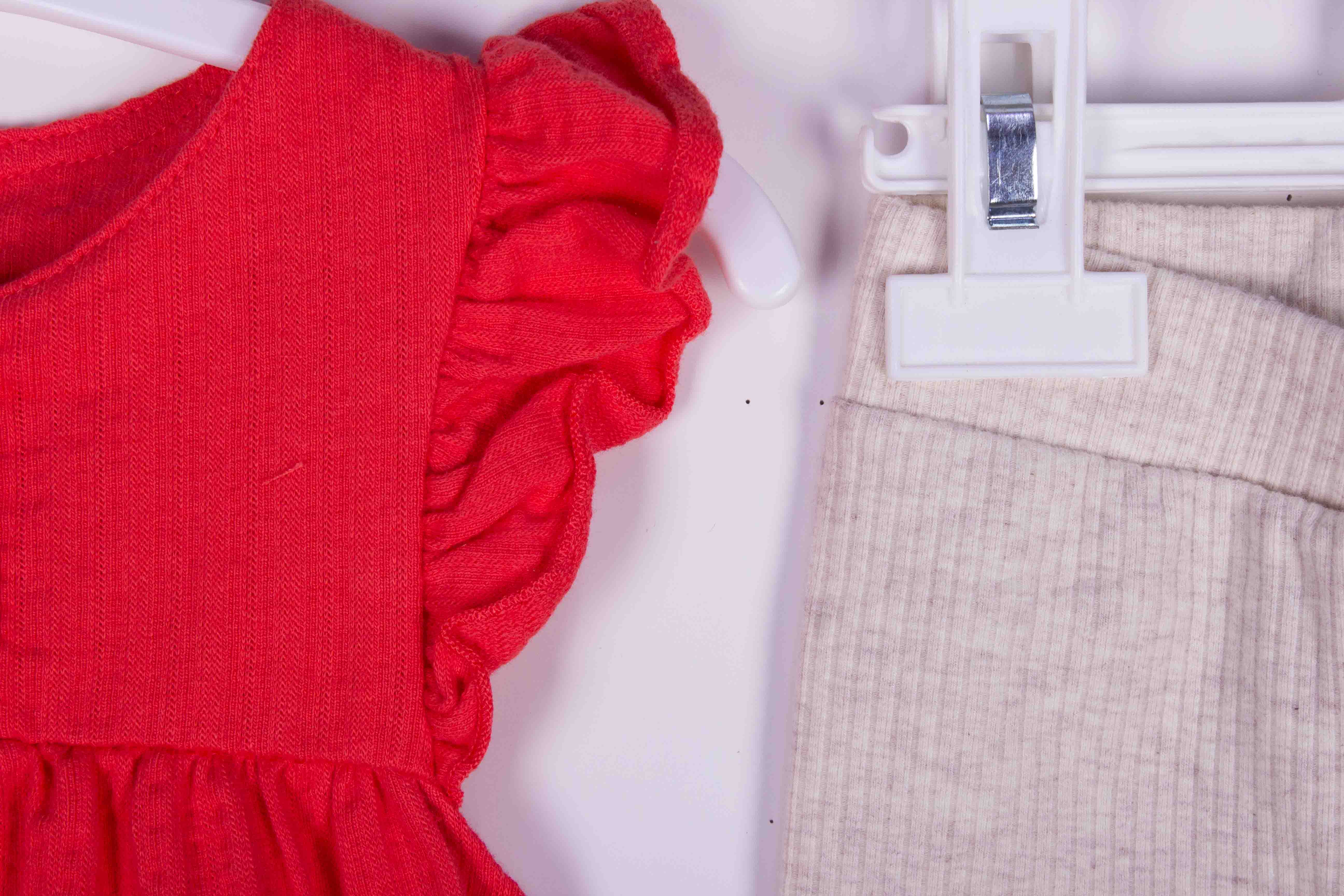 Red Ruffled Sleeves