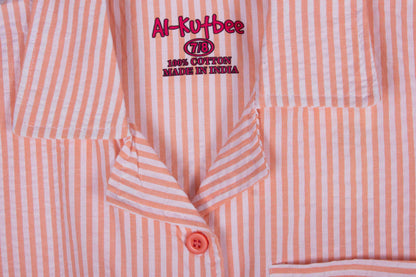 Hiding Thumper Tie Down Button Up
