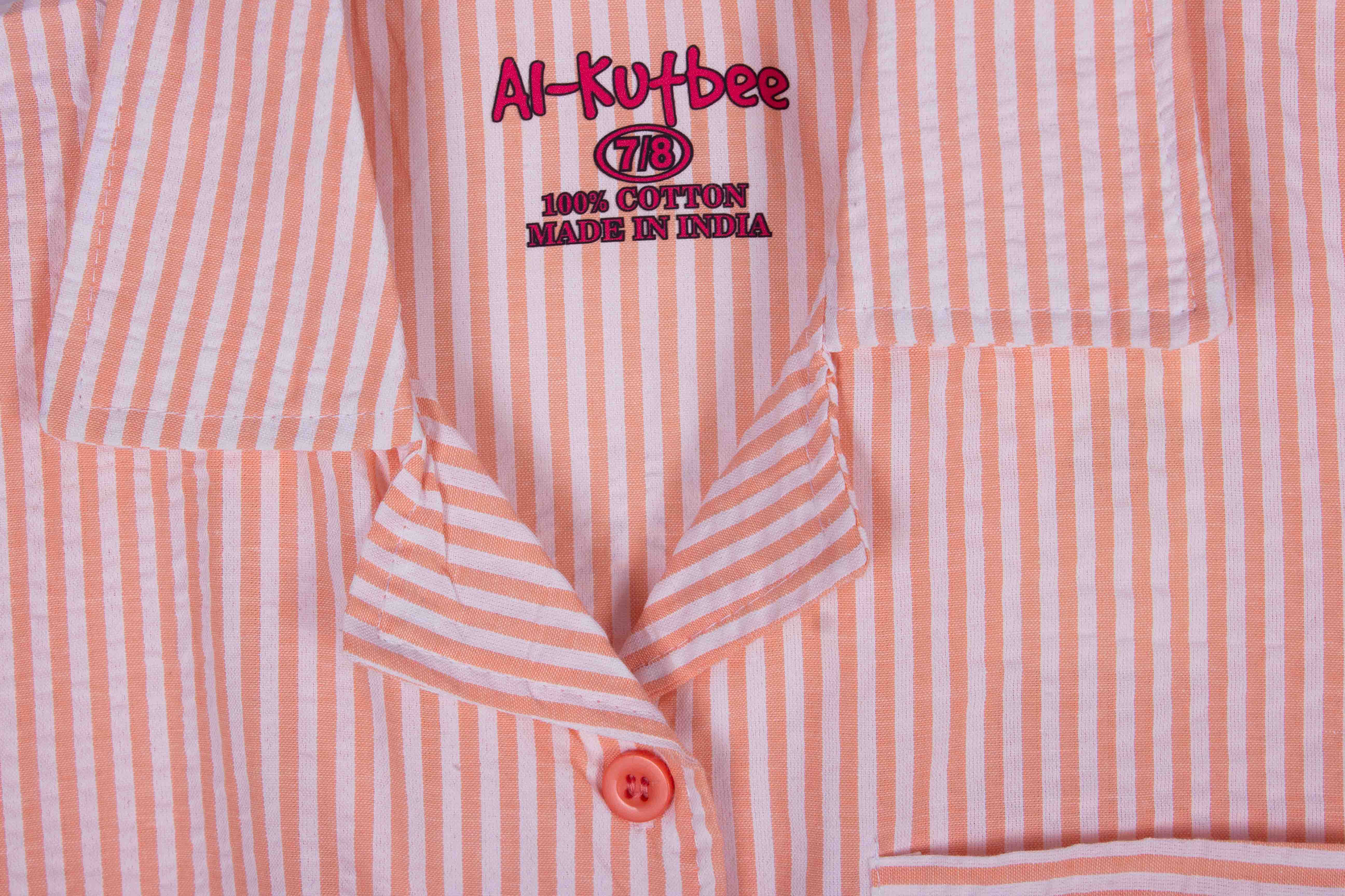 Hiding Thumper Tie Down Button Up