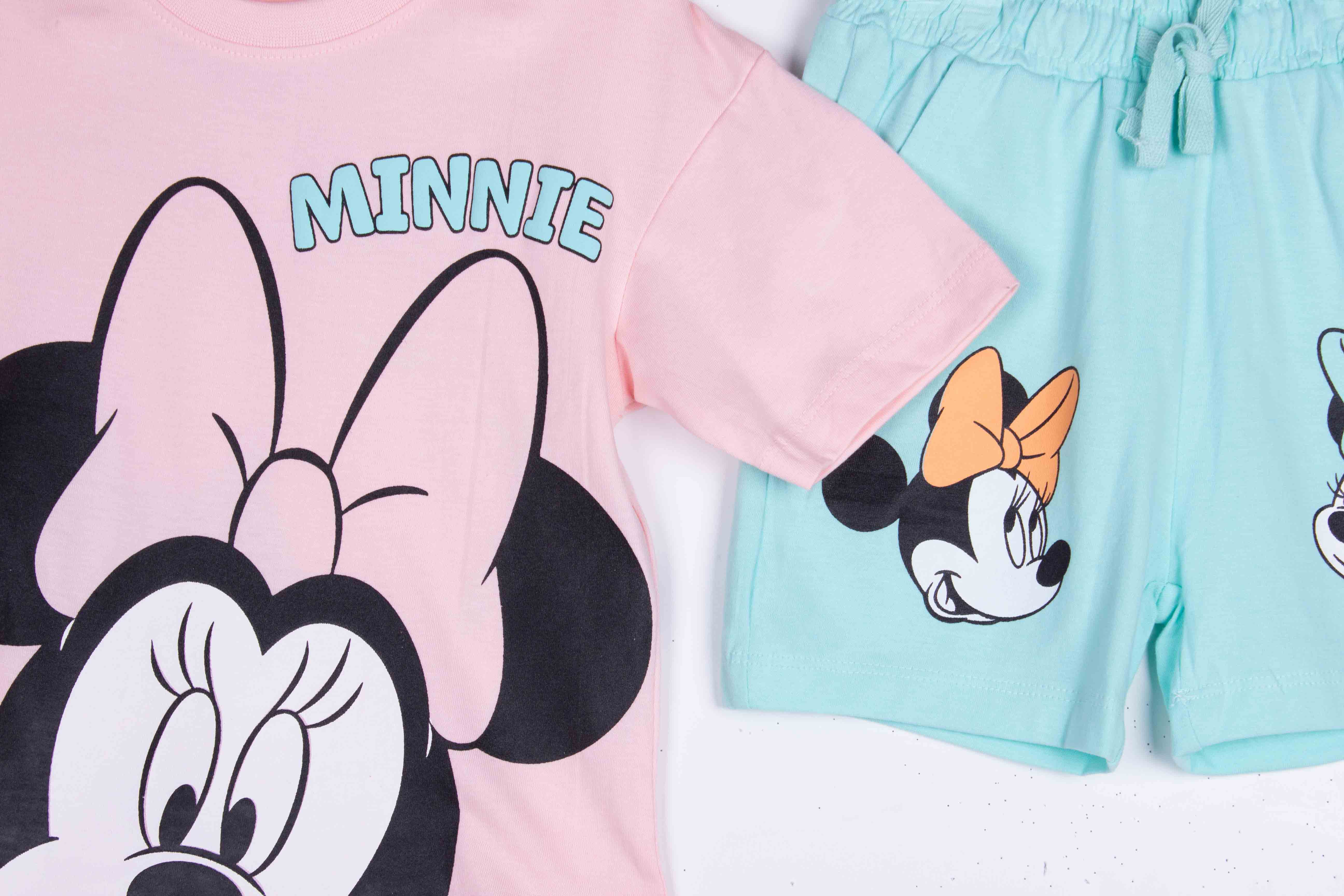 Contrasted Minnie