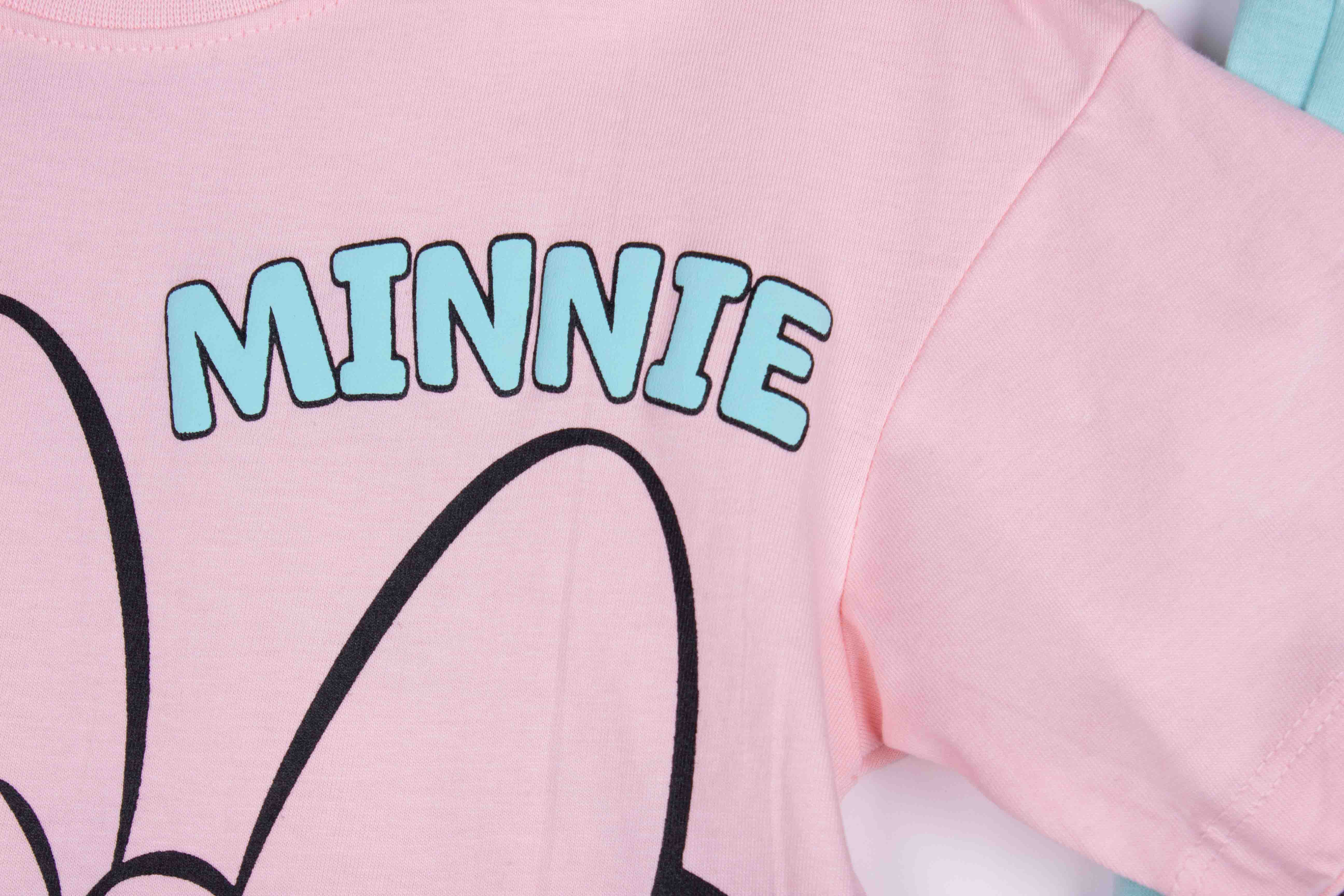 Contrasted Minnie