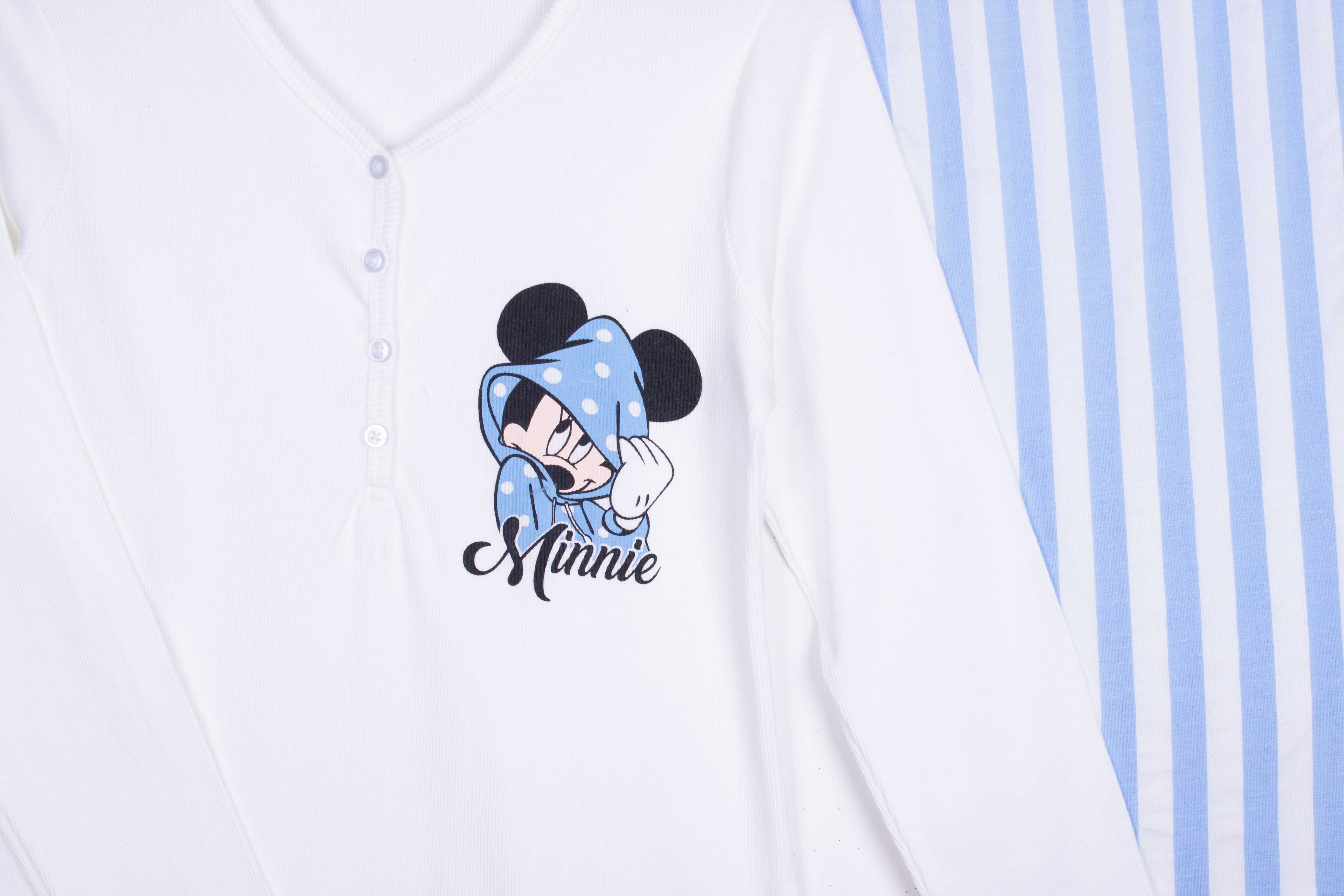 Minnie in Hoodie