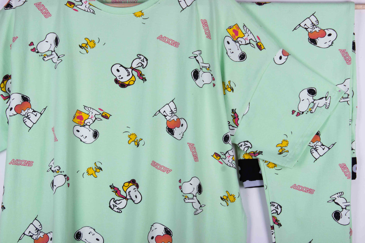 Mint Snoopy Hearts