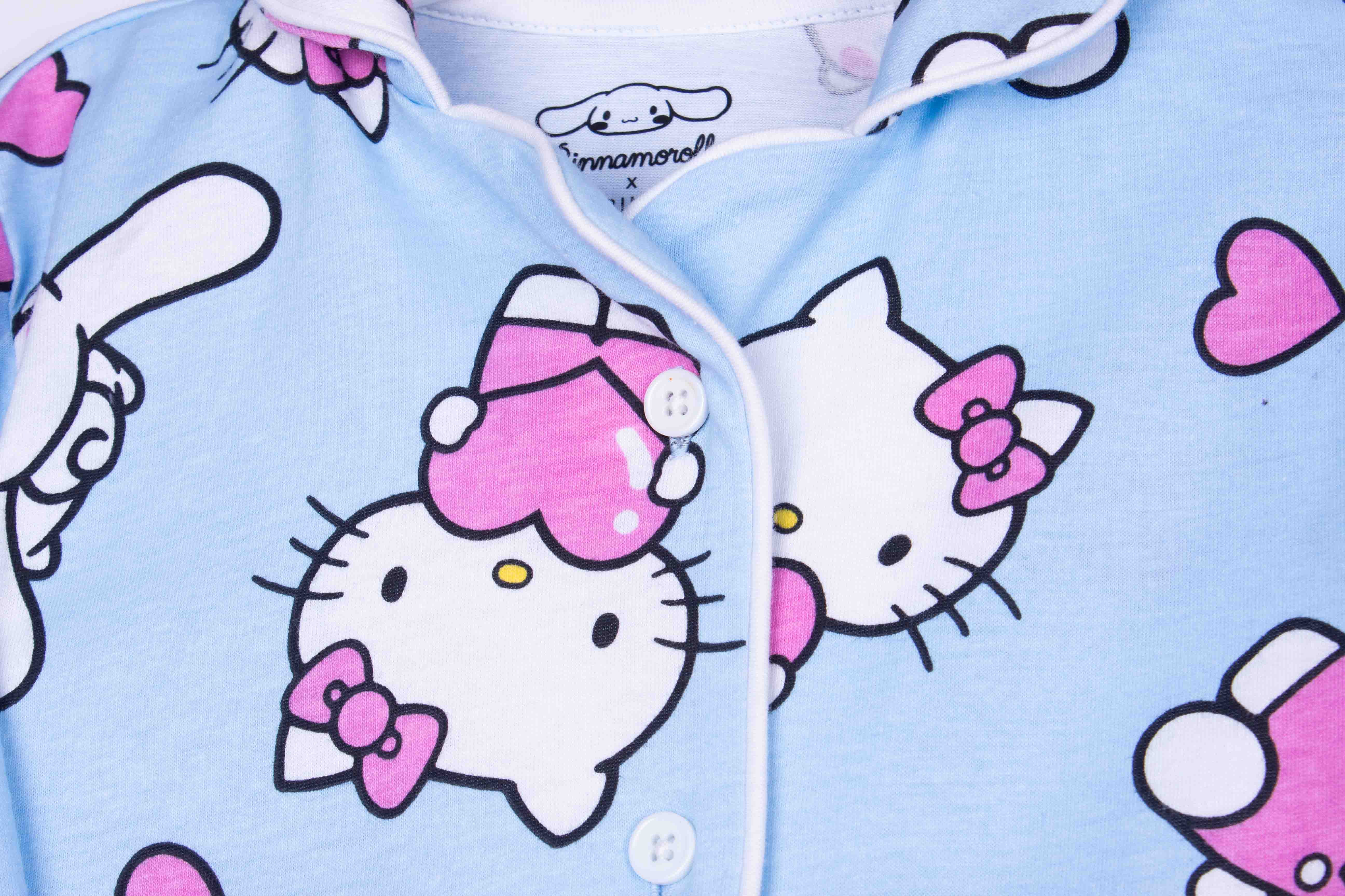 Hello Kitty x CinnamonRoll
