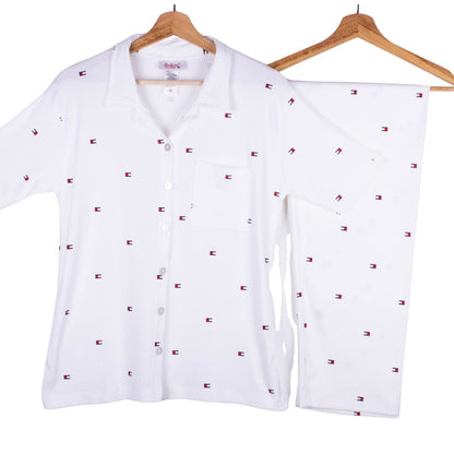 Tommy Hilf. Ivory