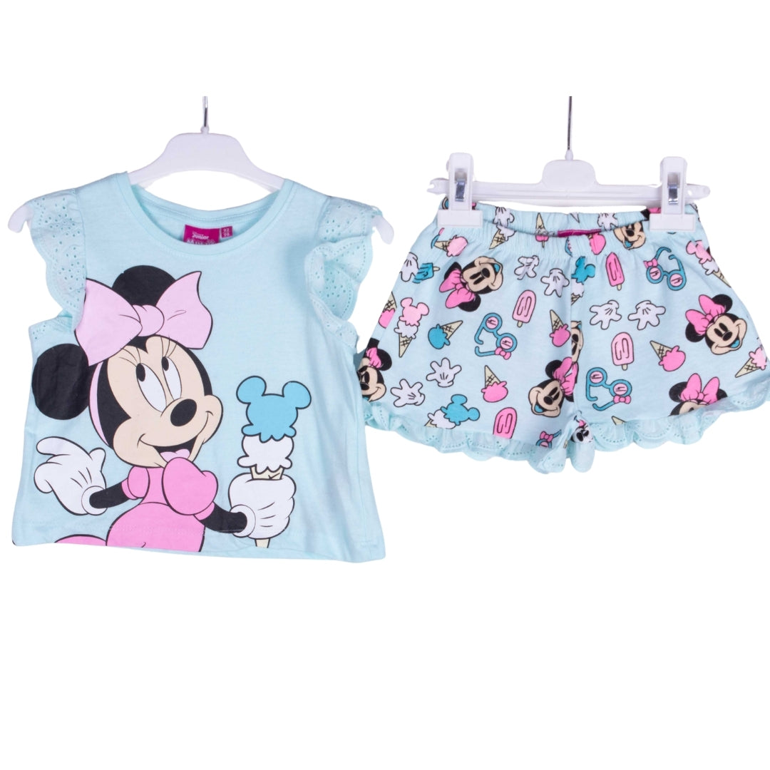 Minnie in Summer