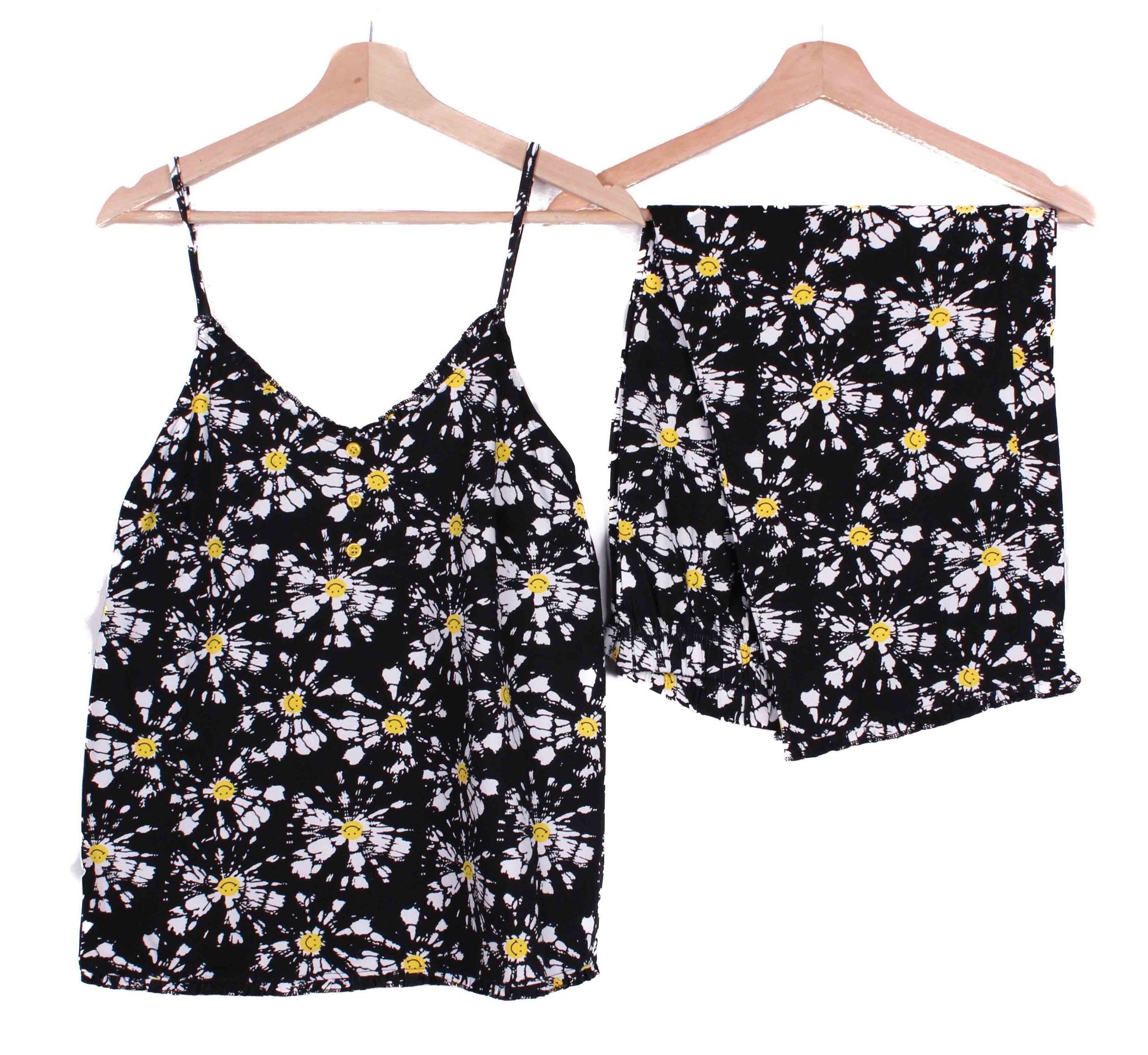 Noir Floral (Bermuda)